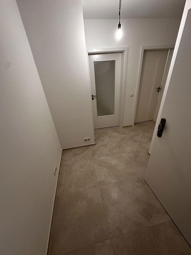 Prenájom bytu 2-izbový 44 m², Rüsselsheim am Main, Hesensko Prenájom bytu 2-izbový 44 m², Rüsselsheim am Main, Hesensko