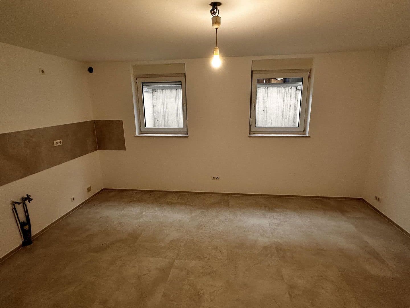 Prenájom bytu 2-izbový 44 m², Rüsselsheim am Main, Hesensko Prenájom bytu 2-izbový 44 m², Rüsselsheim am Main, Hesensko