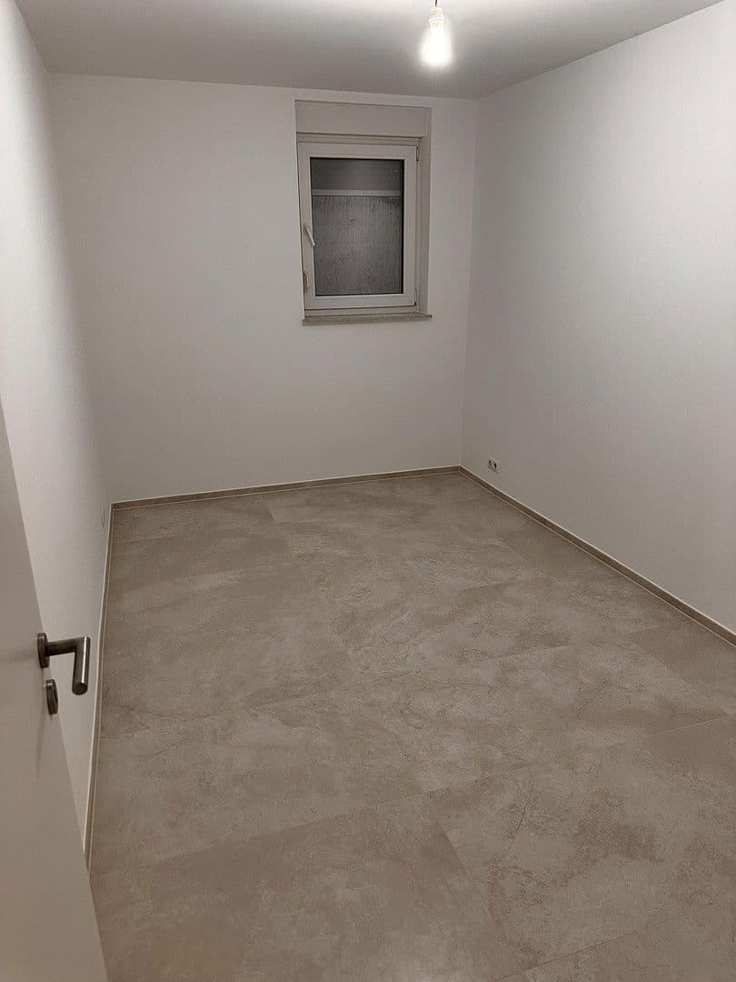 Prenájom bytu 2-izbový 44 m², Rüsselsheim am Main, Hesensko Prenájom bytu 2-izbový 44 m², Rüsselsheim am Main, Hesensko