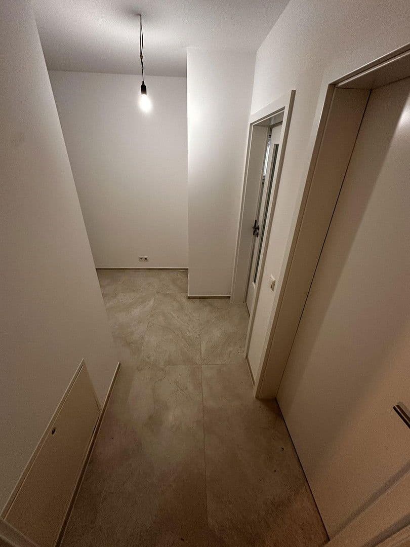 Prenájom bytu 2-izbový 44 m², Rüsselsheim am Main, Hesensko Prenájom bytu 2-izbový 44 m², Rüsselsheim am Main, Hesensko