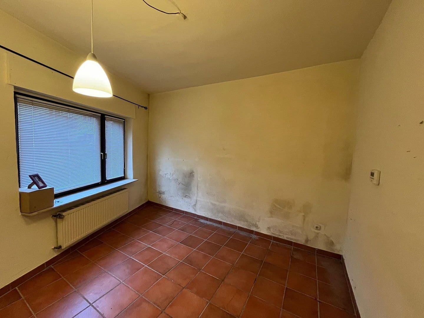 Predaj domu 85 m², pozemek 776 m², Langenackerstraße 78, Brühl, Severné Porýnie - Westfálsko Predaj domu 85 m², pozemek 776 m², Langenackerstraße 78, Brühl, Severné Porýnie - Westfálsko