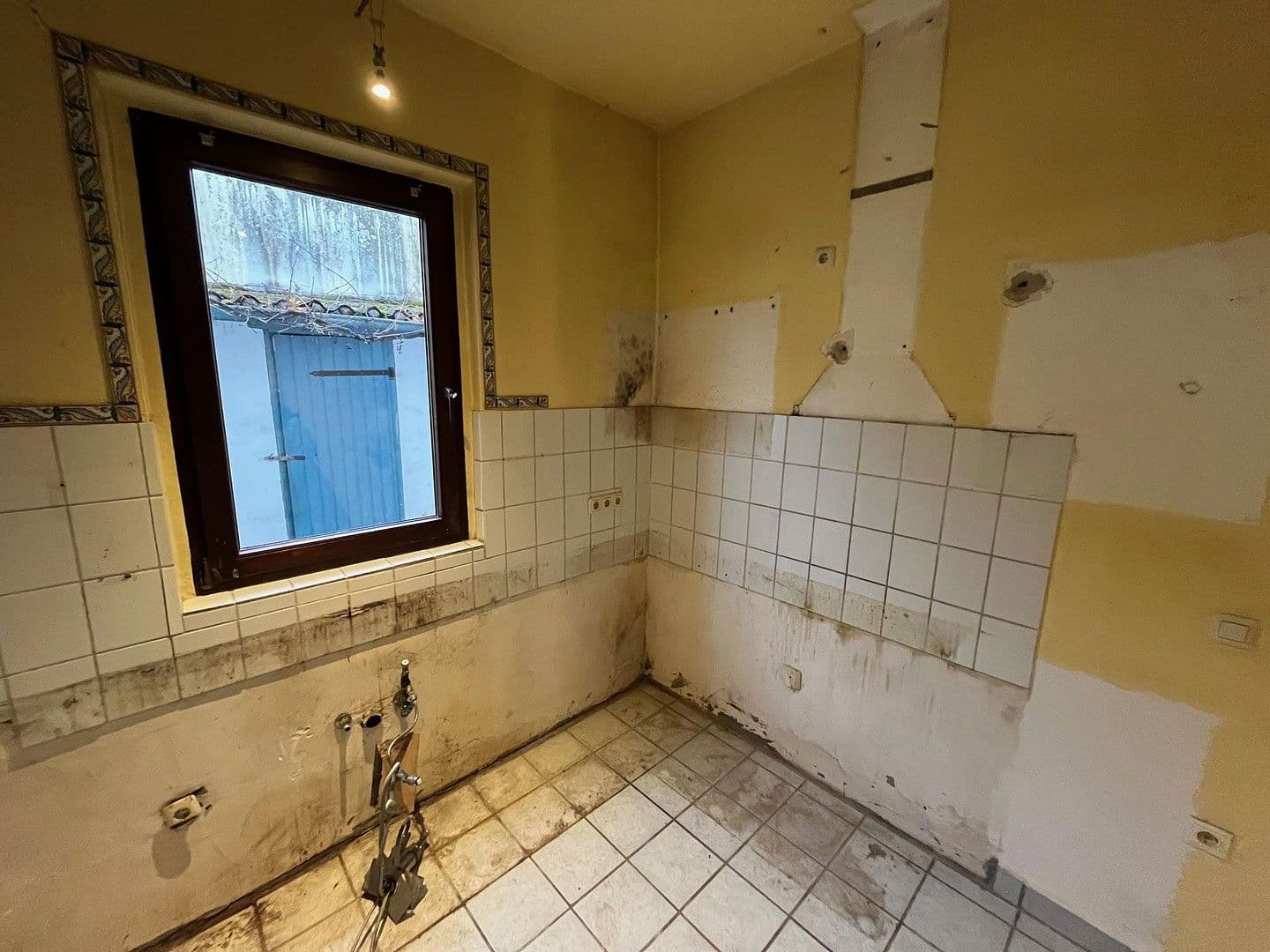 Predaj domu 85 m², pozemek 776 m², Langenackerstraße 78, Brühl, Severné Porýnie - Westfálsko Predaj domu 85 m², pozemek 776 m², Langenackerstraße 78, Brühl, Severné Porýnie - Westfálsko