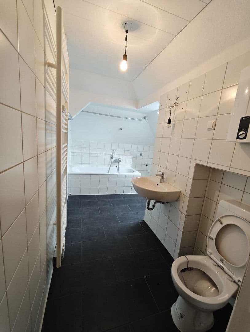 Prenájom bytu 3-izbový 67 m², Wattenbachstr. 12, Essen, Severné Porýnie - Westfálsko Prenájom bytu 3-izbový 67 m², Wattenbachstr. 12, Essen, Severné Porýnie - Westfálsko