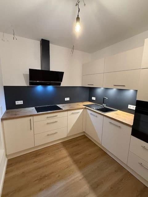 Prenájom bytu 3-izbový 119 m², Ringstraße 115, Hamburg, Hamburg Prenájom bytu 3-izbový 119 m², Ringstraße 115, Hamburg, Hamburg