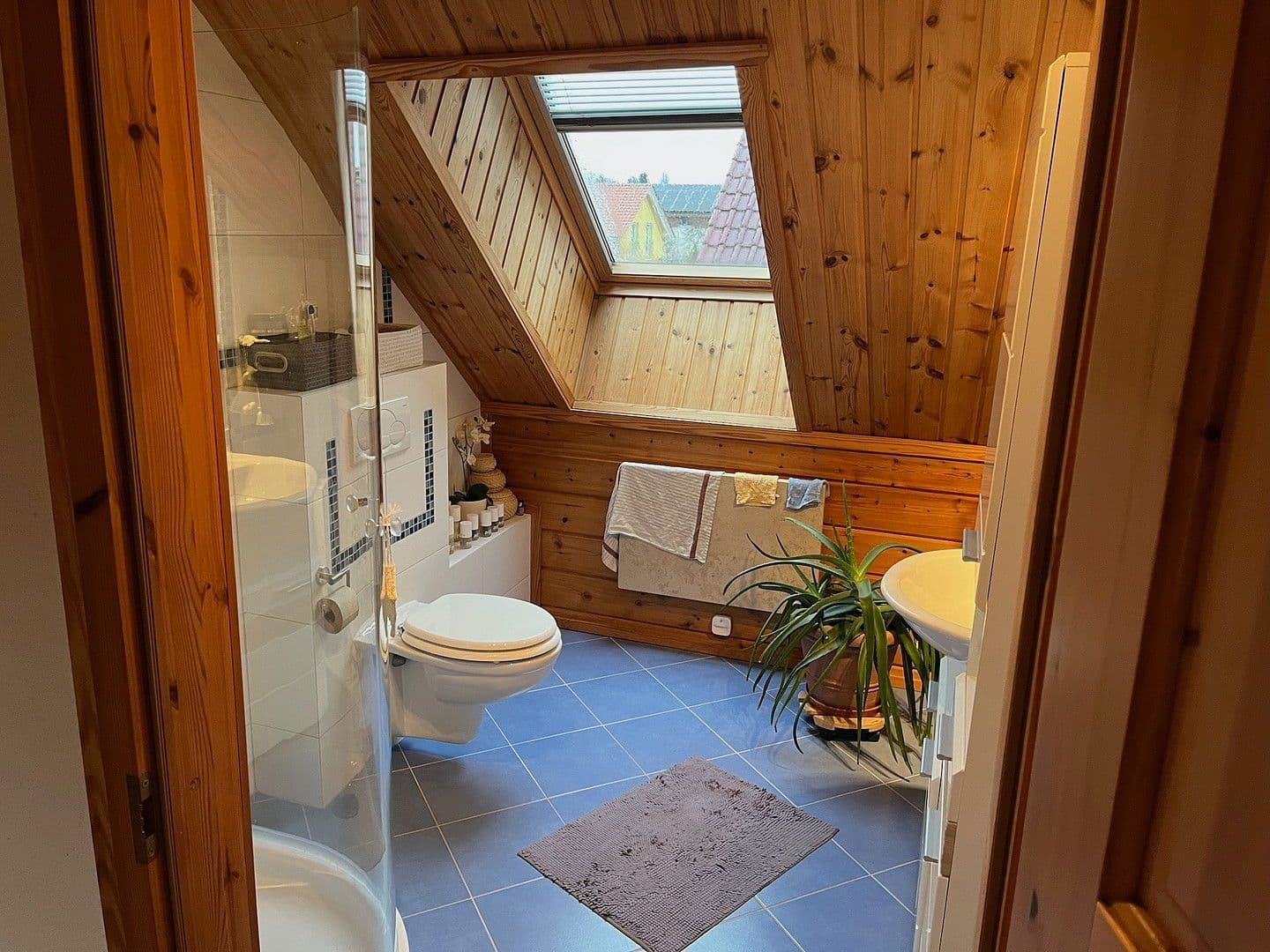 Predaj domu 120 m², pozemek 385 m², Schöneck, Hesensko Predaj domu 120 m², pozemek 385 m², Schöneck, Hesensko