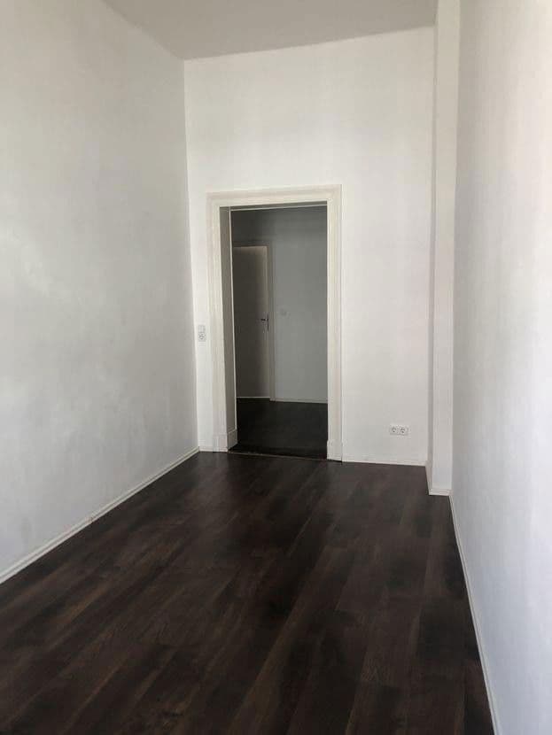 Prenájom bytu 4-izbový 105 m², Leipzigerstraße 19, Frankfurt Oder, Brandenbursko Prenájom bytu 4-izbový 105 m², Leipzigerstraße 19, Frankfurt Oder, Brandenbursko