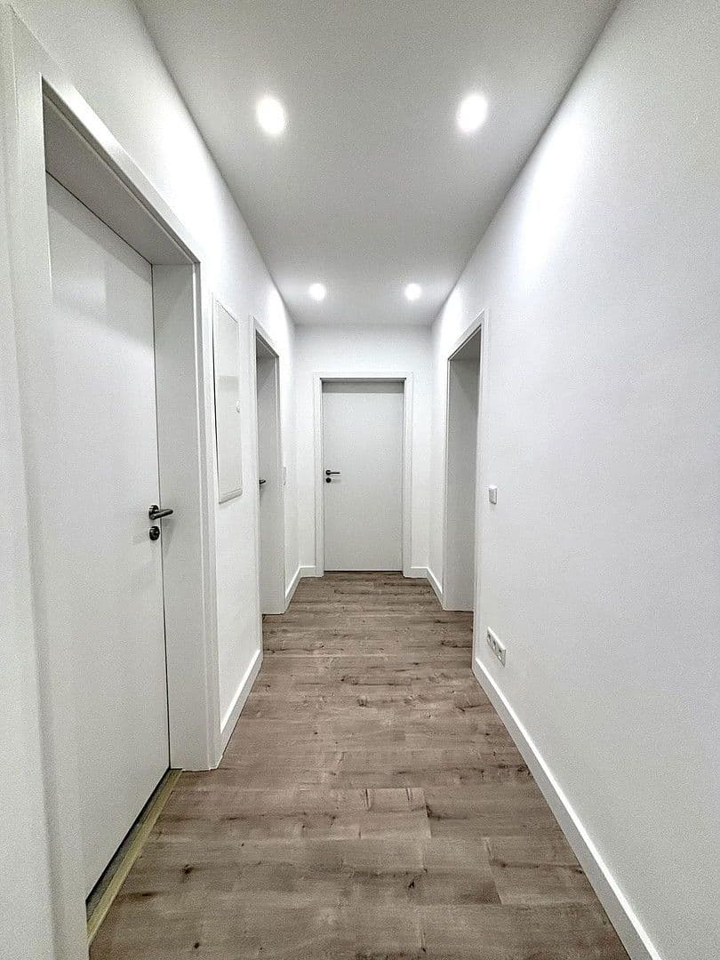 Prenájom bytu 3-izbový 68 m², Strauchstraße 24, Nürnberg, Bavorsko Prenájom bytu 3-izbový 68 m², Strauchstraße 24, Nürnberg, Bavorsko