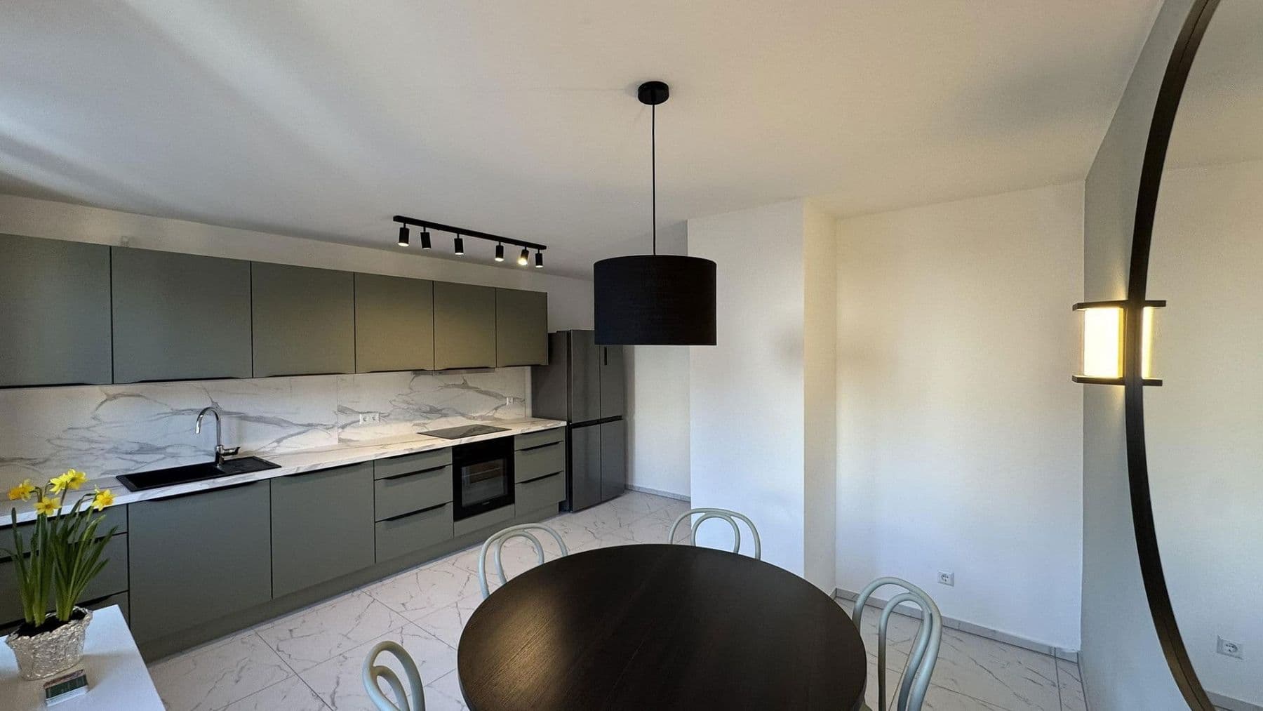 Prenájom bytu 6-izbový 138 m², Willy-Brandt-Straße 28, Stuttgart, Bádensko-Wurttembersko Prenájom bytu 6-izbový 138 m², Willy-Brandt-Straße 28, Stuttgart, Bádensko-Wurttembersko