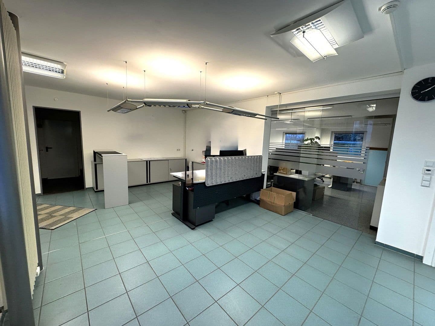 Prenájom kancelárie 215 m², Eisingen, Bavorsko Prenájom kancelárie 215 m², Eisingen, Bavorsko