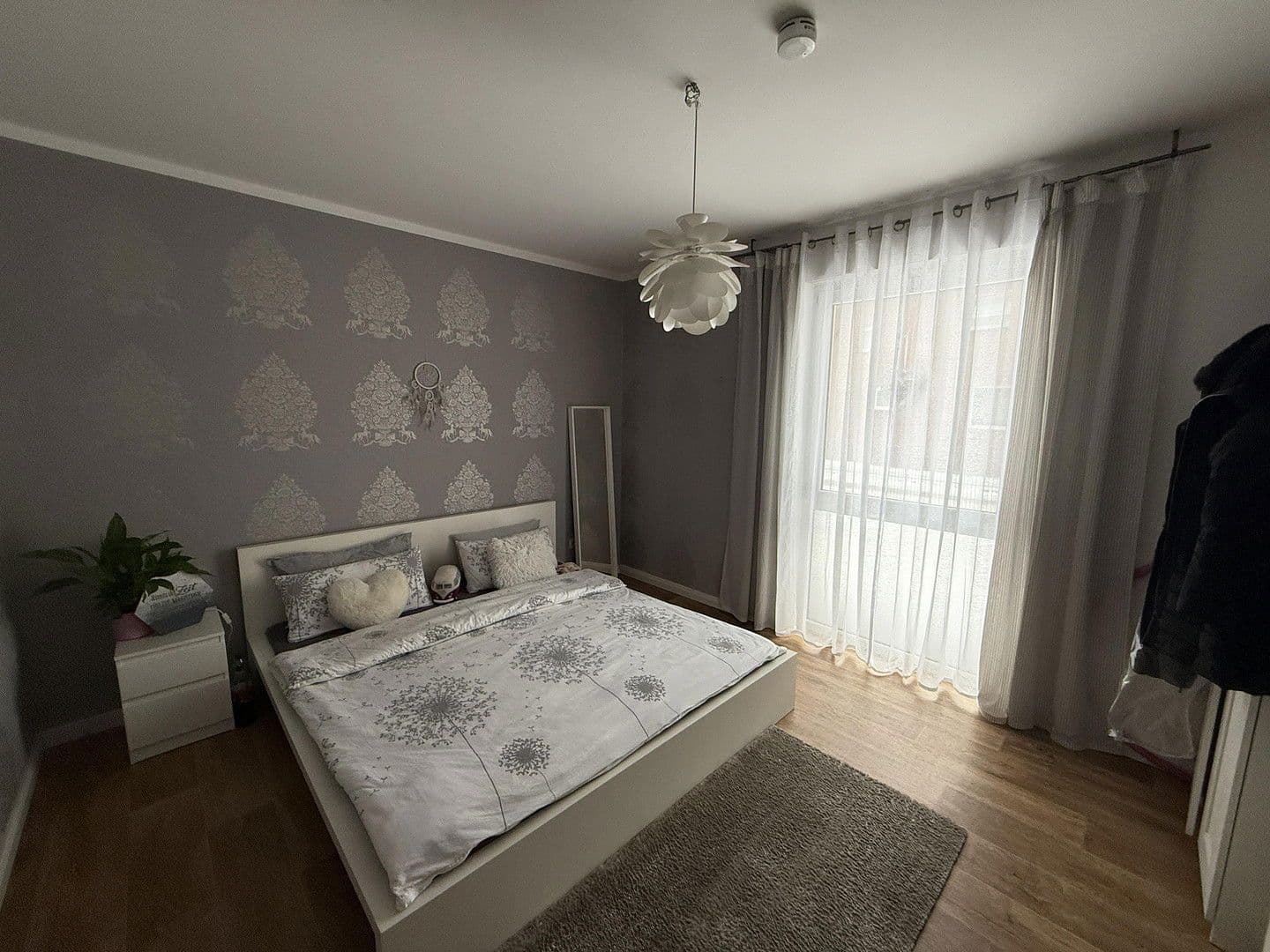 Prenájom bytu 4-izbový 110 m², Sassenburg, Dolné Sasko Prenájom bytu 4-izbový 110 m², Sassenburg, Dolné Sasko