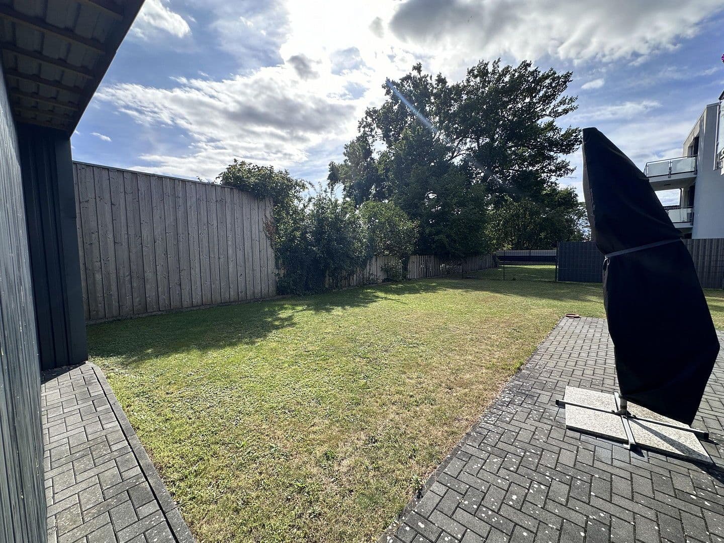 Prenájom bytu 4-izbový 110 m², Sassenburg, Dolné Sasko Prenájom bytu 4-izbový 110 m², Sassenburg, Dolné Sasko