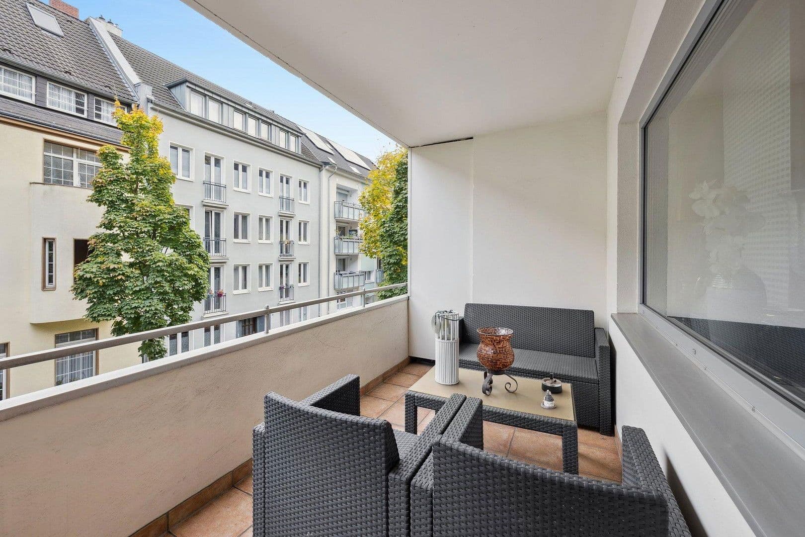 Prenájom bytu 2-izbový 56 m², Solinger Str. 7, Düsseldorf, Severné Porýnie - Westfálsko Prenájom bytu 2-izbový 56 m², Solinger Str. 7, Düsseldorf, Severné Porýnie - Westfálsko
