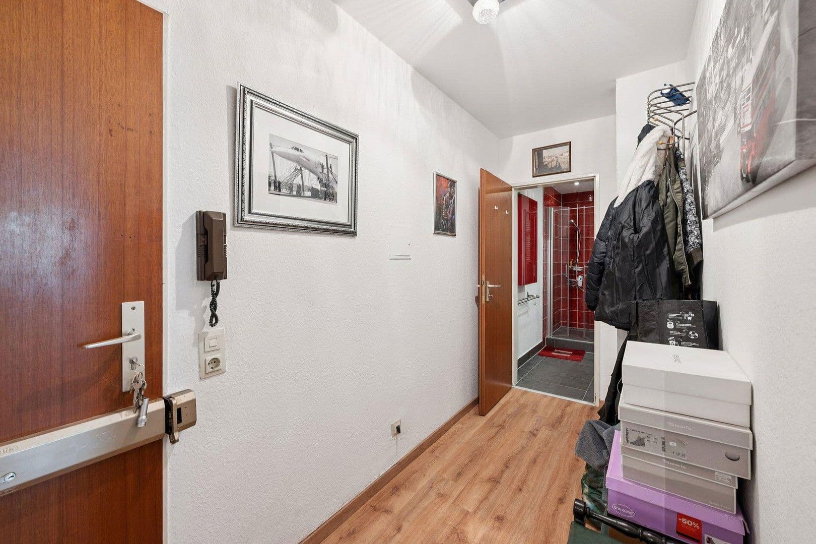 Prenájom bytu 2-izbový 56 m², Solinger Str. 7, Düsseldorf, Severné Porýnie - Westfálsko Prenájom bytu 2-izbový 56 m², Solinger Str. 7, Düsseldorf, Severné Porýnie - Westfálsko