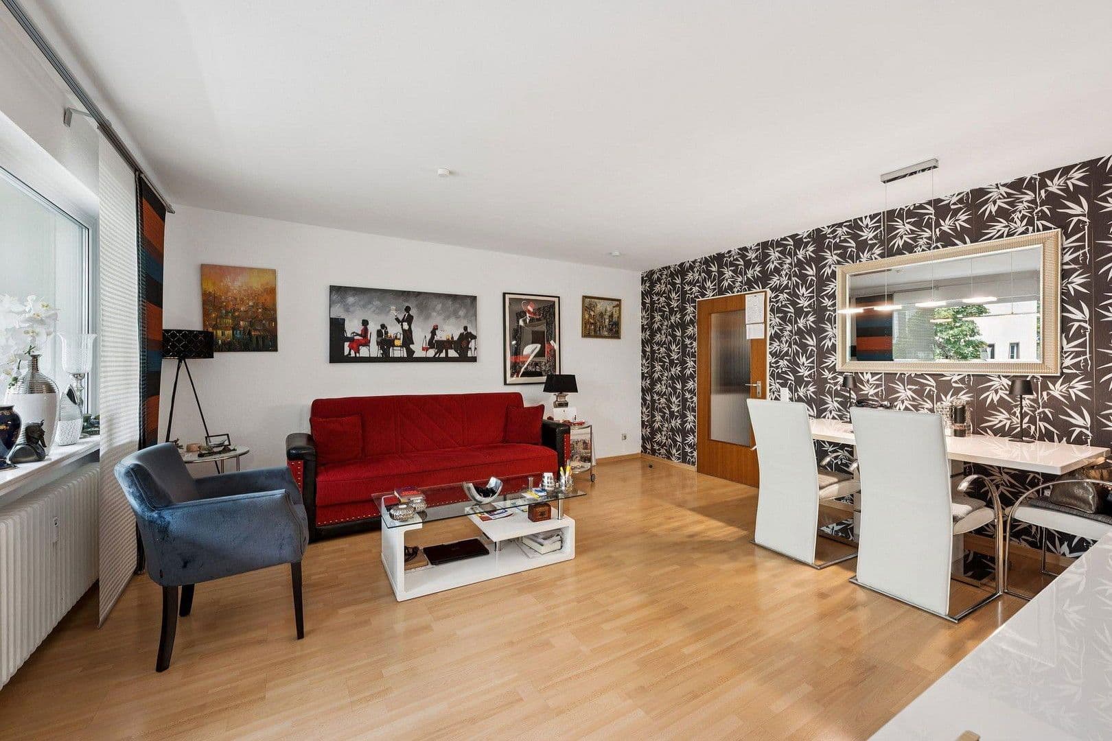 Prenájom bytu 2-izbový 56 m², Solinger Str. 7, Düsseldorf, Severné Porýnie - Westfálsko Prenájom bytu 2-izbový 56 m², Solinger Str. 7, Düsseldorf, Severné Porýnie - Westfálsko