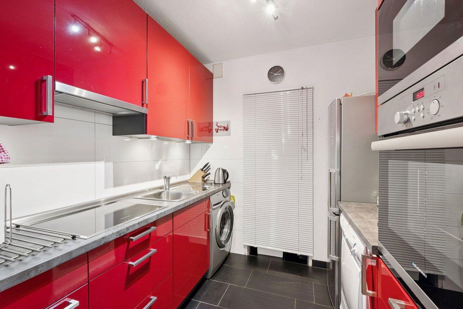 Prenájom bytu 2-izbový 56 m², Solinger Str. 7, Düsseldorf, Severné Porýnie - Westfálsko Prenájom bytu 2-izbový 56 m², Solinger Str. 7, Düsseldorf, Severné Porýnie - Westfálsko