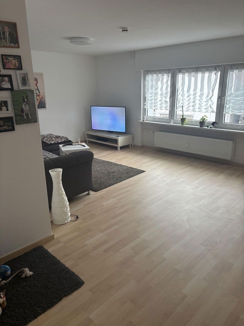 Prenájom bytu 3-izbový 83 m², Usastraße 8a, Neu-Anspach, Hesensko Prenájom bytu 3-izbový 83 m², Usastraße 8a, Neu-Anspach, Hesensko