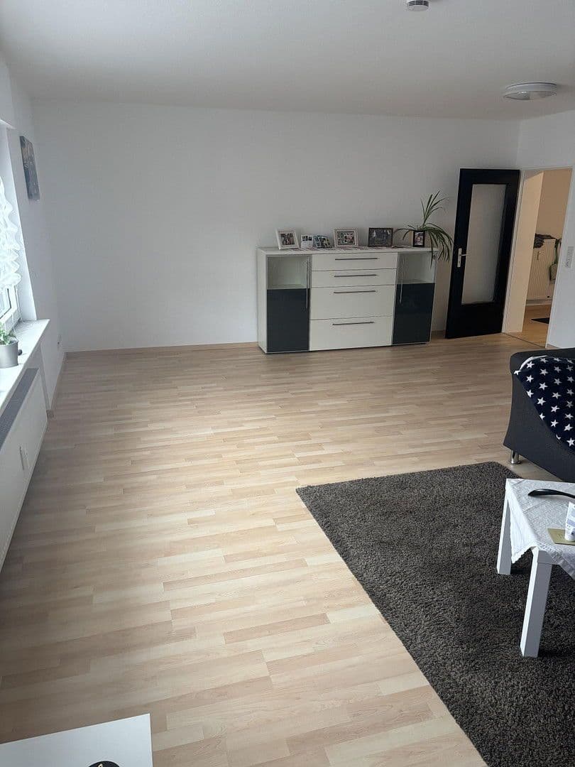 Prenájom bytu 3-izbový 83 m², Usastraße 8a, Neu-Anspach, Hesensko Prenájom bytu 3-izbový 83 m², Usastraße 8a, Neu-Anspach, Hesensko