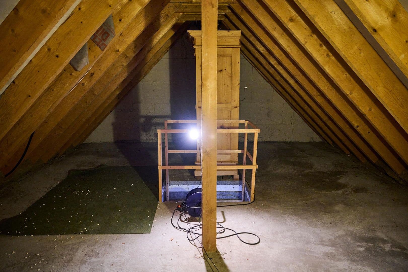 Predaj domu 112 m², pozemek 249 m², Sprendlingen, Porýnie-Falcko Predaj domu 112 m², pozemek 249 m², Sprendlingen, Porýnie-Falcko