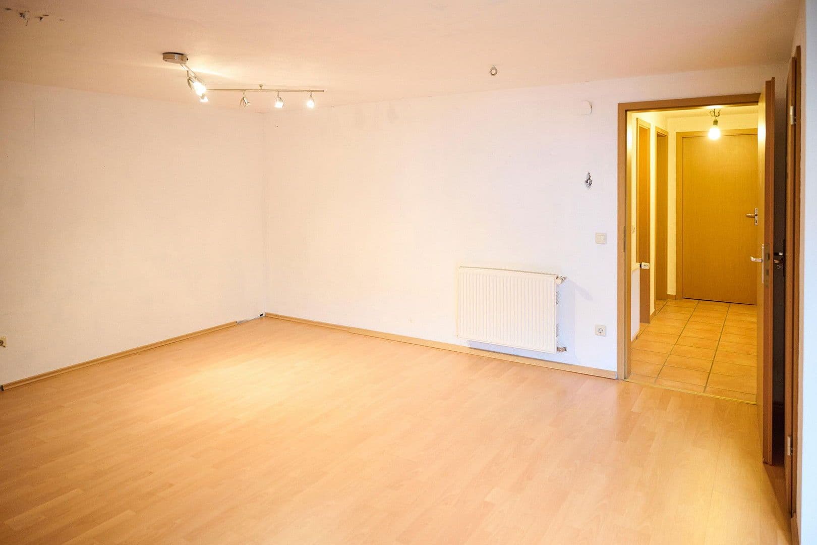 Predaj domu 112 m², pozemek 249 m², Sprendlingen, Porýnie-Falcko Predaj domu 112 m², pozemek 249 m², Sprendlingen, Porýnie-Falcko