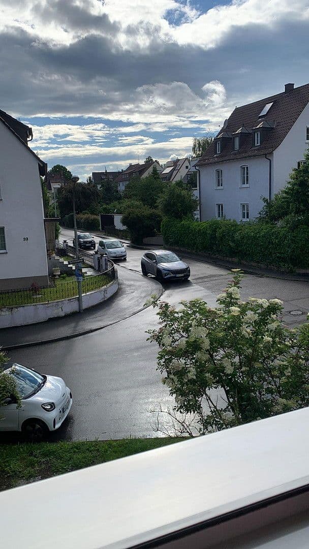 Prenájom bytu 3-izbový 70 m², Hegaustr., Stuttgart, Bádensko-Wurttembersko Prenájom bytu 3-izbový 70 m², Hegaustr., Stuttgart, Bádensko-Wurttembersko