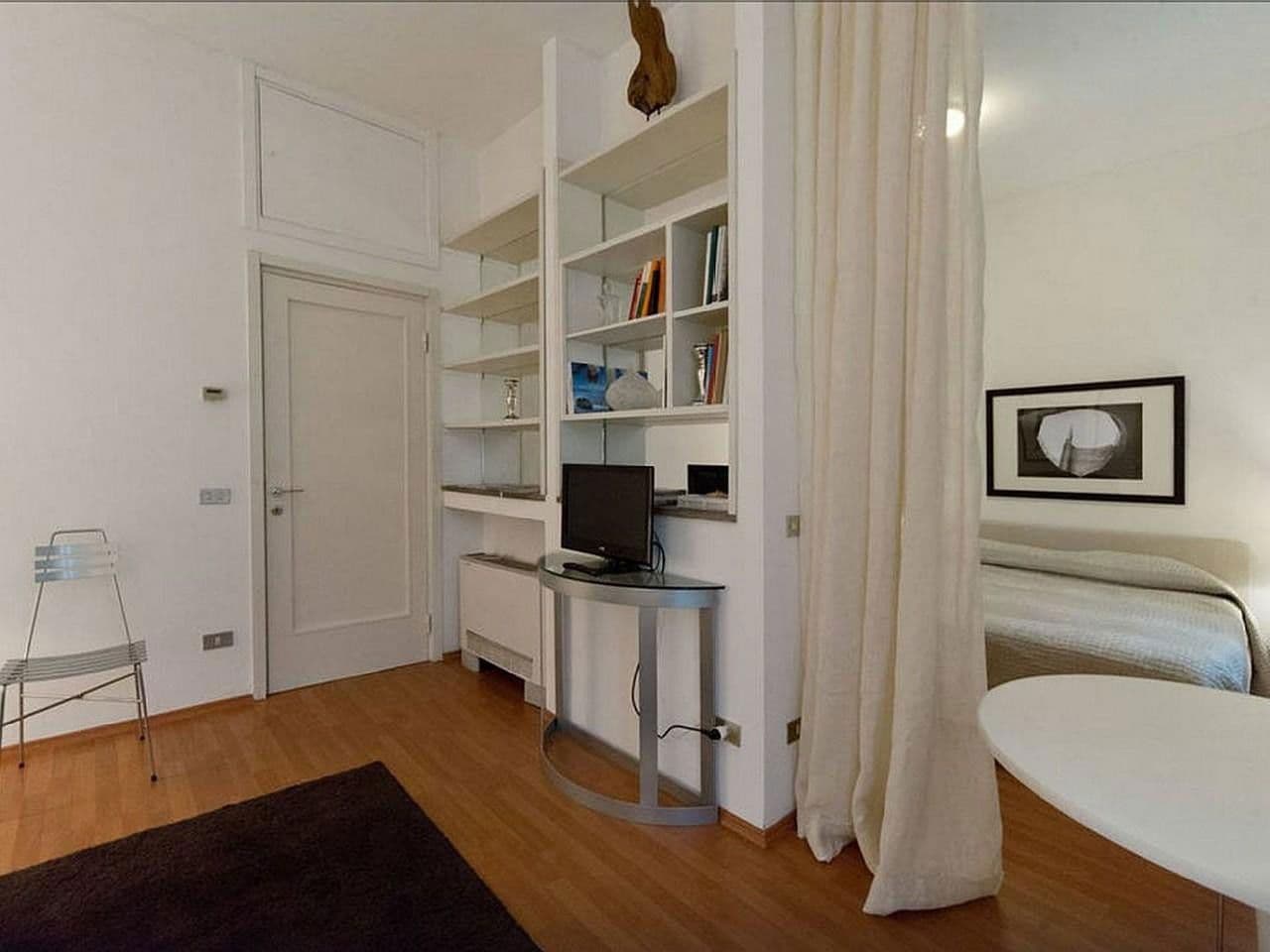 Prenájom bytu 1-izbový 45 m², Am Volkspark, Berlin, Berlín Prenájom bytu 1-izbový 45 m², Am Volkspark, Berlin, Berlín