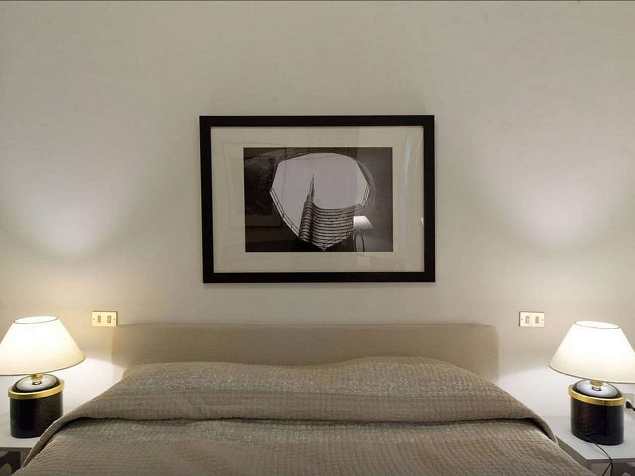 Prenájom bytu 1-izbový 45 m², Am Volkspark, Berlin, Berlín Prenájom bytu 1-izbový 45 m², Am Volkspark, Berlin, Berlín