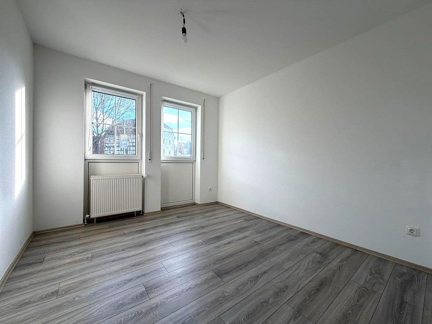 Prenájom bytu 4-izbový 110 m², Udenborner Str. 4, Wabern, Hesensko Prenájom bytu 4-izbový 110 m², Udenborner Str. 4, Wabern, Hesensko