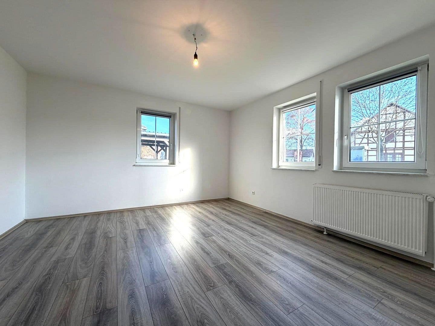 Prenájom bytu 4-izbový 110 m², Udenborner Str. 4, Wabern, Hesensko Prenájom bytu 4-izbový 110 m², Udenborner Str. 4, Wabern, Hesensko