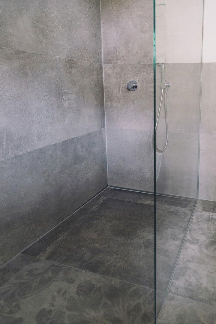 Prenájom bytu 3-izbový 140 m², Hanau, Hesensko Prenájom bytu 3-izbový 140 m², Hanau, Hesensko