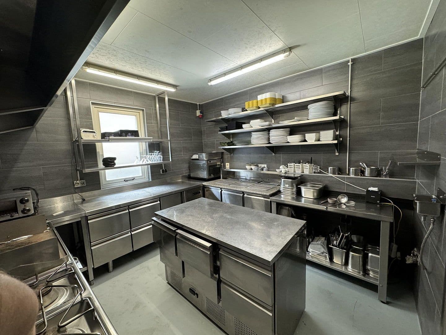 Predaj domu 470 m², pozemek 400 m², Kurhausweg 4, Goslar, Dolné Sasko Predaj domu 470 m², pozemek 400 m², Kurhausweg 4, Goslar, Dolné Sasko