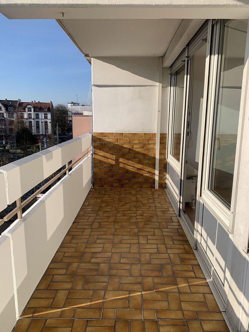 Prenájom bytu 3-izbový 74 m², Mathildenstr. 14, Offenbach, Hesensko Prenájom bytu 3-izbový 74 m², Mathildenstr. 14, Offenbach, Hesensko