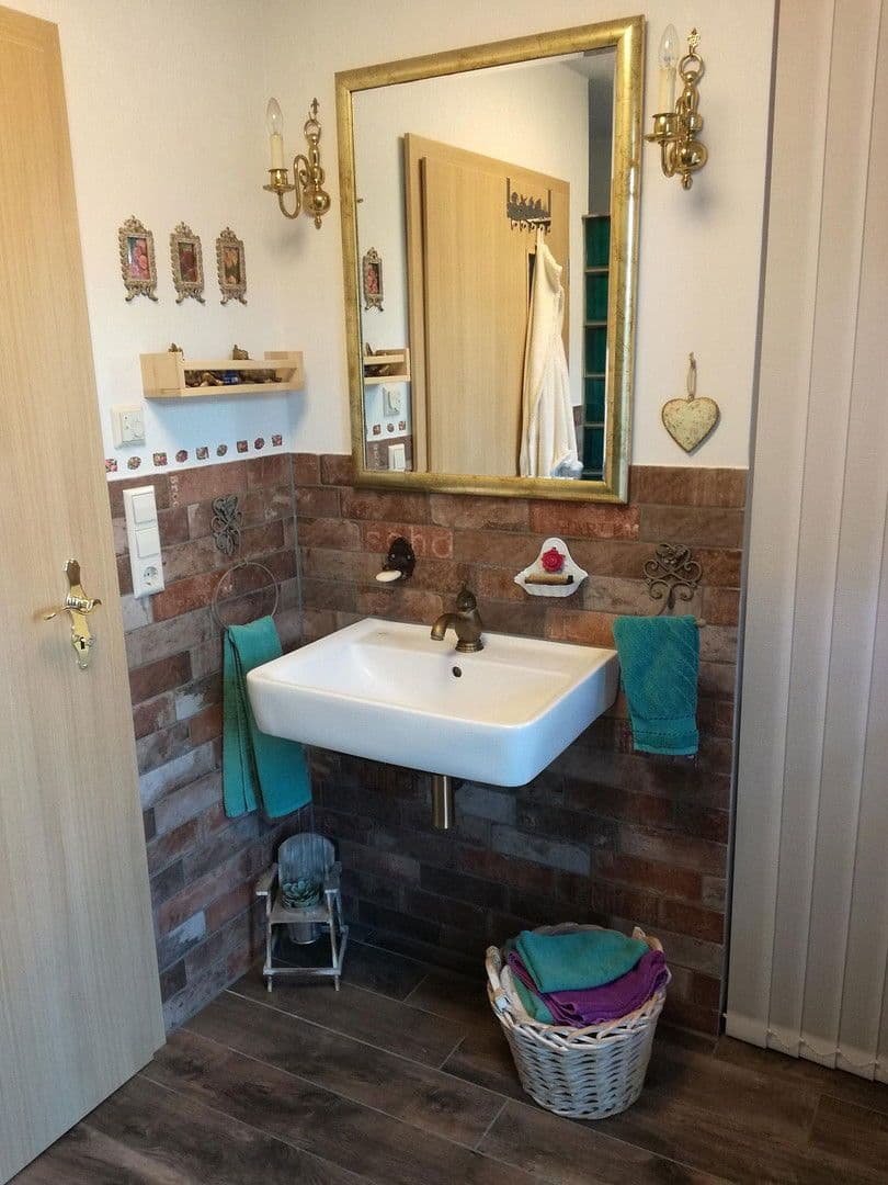 Predaj domu 140 m², pozemek 618 m², Lemwerder, Dolné Sasko Predaj domu 140 m², pozemek 618 m², Lemwerder, Dolné Sasko