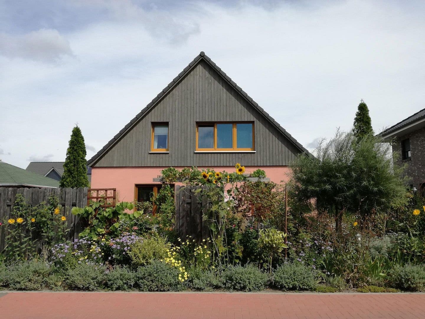 Predaj domu 140 m², pozemek 618 m², Lemwerder, Dolné Sasko Predaj domu 140 m², pozemek 618 m², Lemwerder, Dolné Sasko