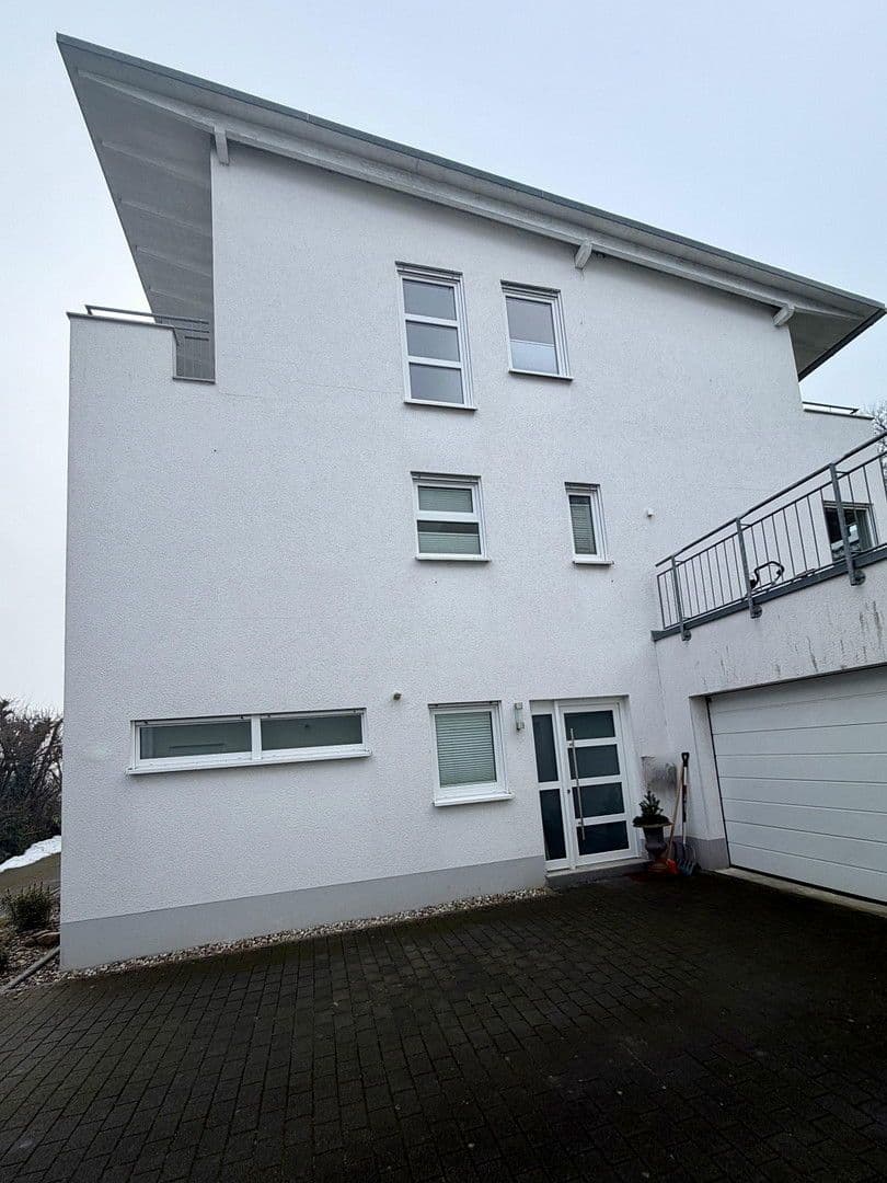 Predaj domu 224 m², pozemek 399 m², Kelkheim (Taunus), Hesensko Predaj domu 224 m², pozemek 399 m², Kelkheim (Taunus), Hesensko