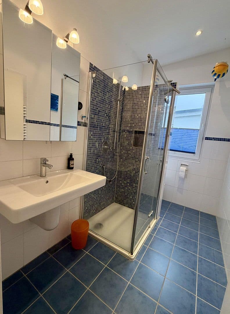 Predaj domu 224 m², pozemek 399 m², Kelkheim (Taunus), Hesensko Predaj domu 224 m², pozemek 399 m², Kelkheim (Taunus), Hesensko