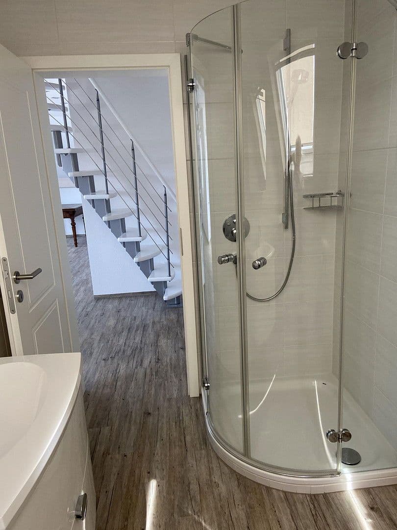 Prenájom bytu 4-izbový 150 m², Weiler-Simmerberg, Bavorsko Prenájom bytu 4-izbový 150 m², Weiler-Simmerberg, Bavorsko