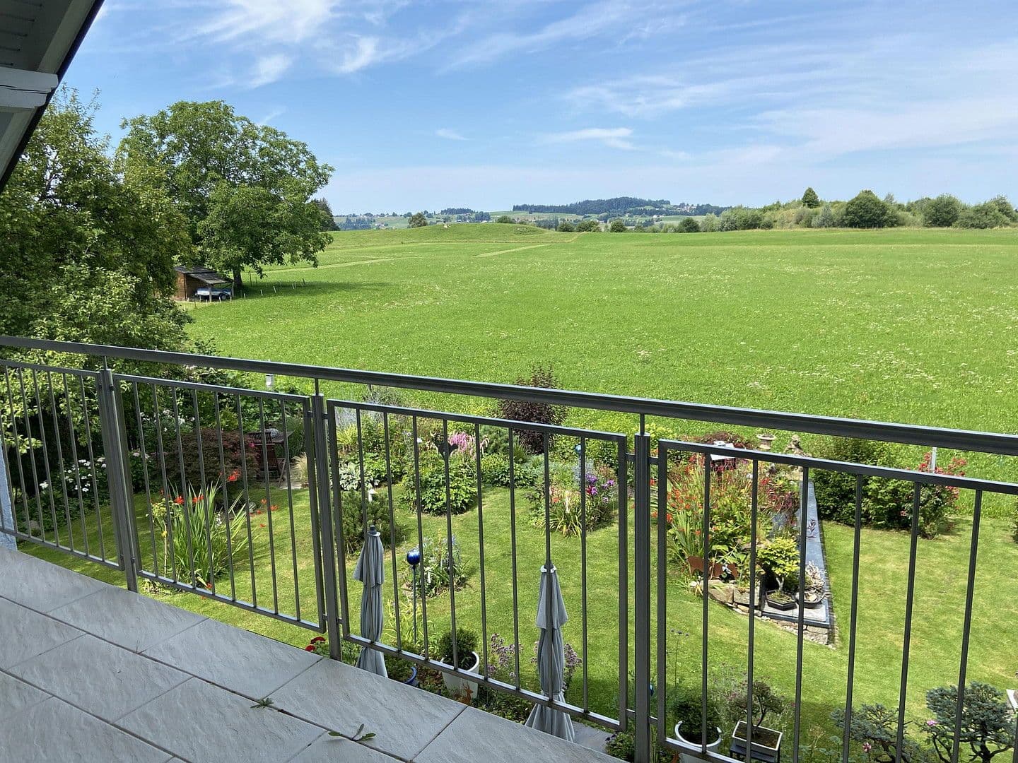 Prenájom bytu 4-izbový 150 m², Weiler-Simmerberg, Bavorsko Prenájom bytu 4-izbový 150 m², Weiler-Simmerberg, Bavorsko