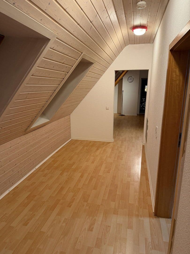 Prenájom bytu 2-izbový 54 m², Gartenstraße 5/1, Bad Überkingen, Bádensko-Wurttembersko Prenájom bytu 2-izbový 54 m², Gartenstraße 5/1, Bad Überkingen, Bádensko-Wurttembersko