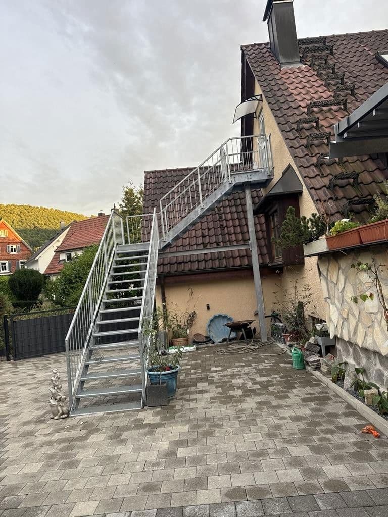 Prenájom bytu 2-izbový 54 m², Gartenstraße 5/1, Bad Überkingen, Bádensko-Wurttembersko Prenájom bytu 2-izbový 54 m², Gartenstraße 5/1, Bad Überkingen, Bádensko-Wurttembersko
