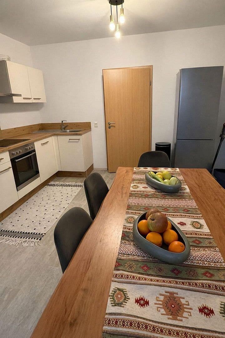 Prenájom bytu 3-izbový 90 m², Hildegardstr. 18, Gelsenkirchen, Severné Porýnie - Westfálsko Prenájom bytu 3-izbový 90 m², Hildegardstr. 18, Gelsenkirchen, Severné Porýnie - Westfálsko