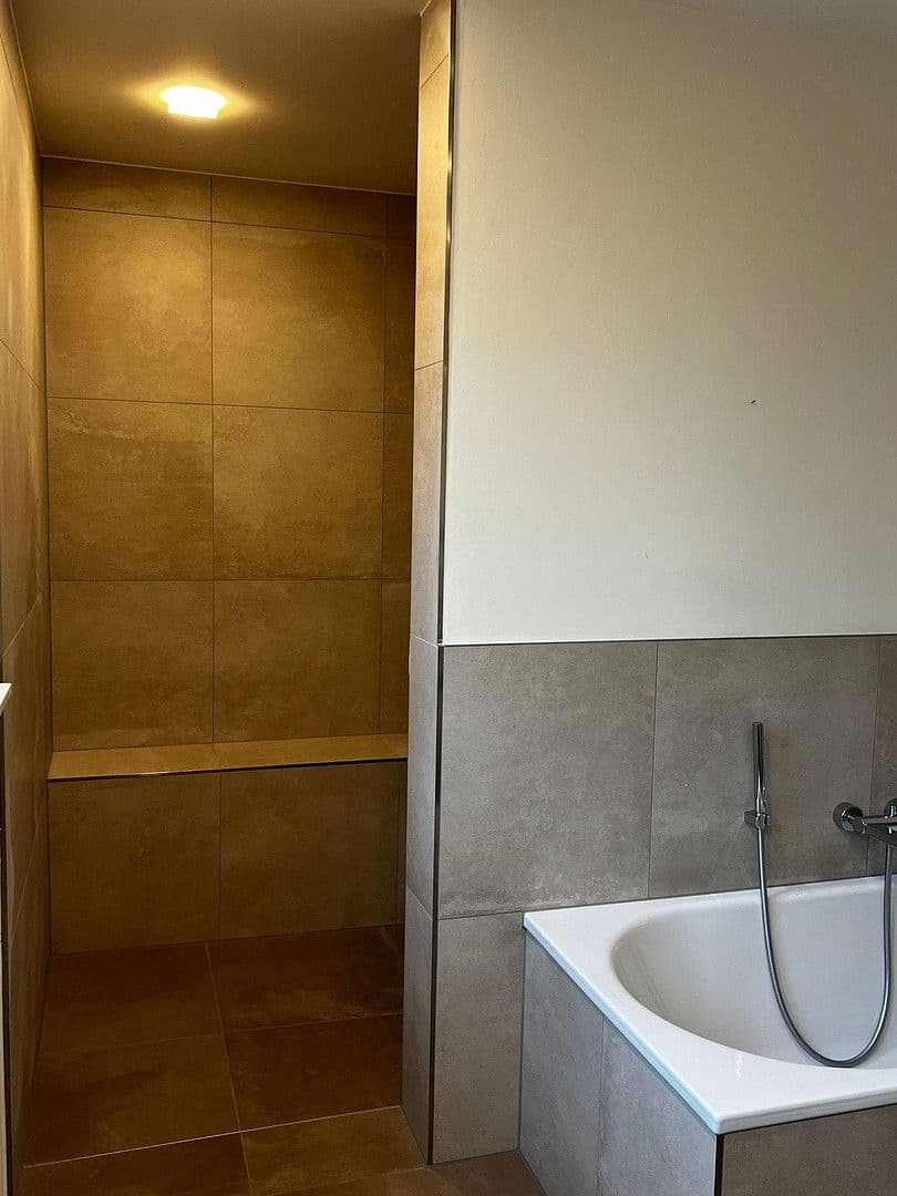 Prenájom bytu 3-izbový 107 m², Hamburg, Hamburg Prenájom bytu 3-izbový 107 m², Hamburg, Hamburg