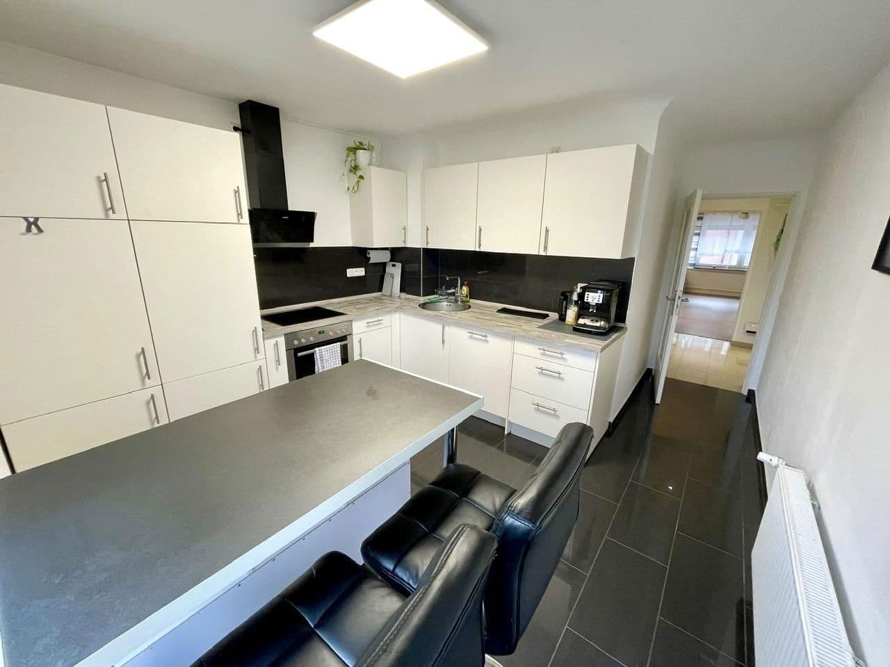 Prenájom bytu 3-izbový 77 m², Halbergstr. 50, Ludwigshafen, Porýnie-Falcko Prenájom bytu 3-izbový 77 m², Halbergstr. 50, Ludwigshafen, Porýnie-Falcko