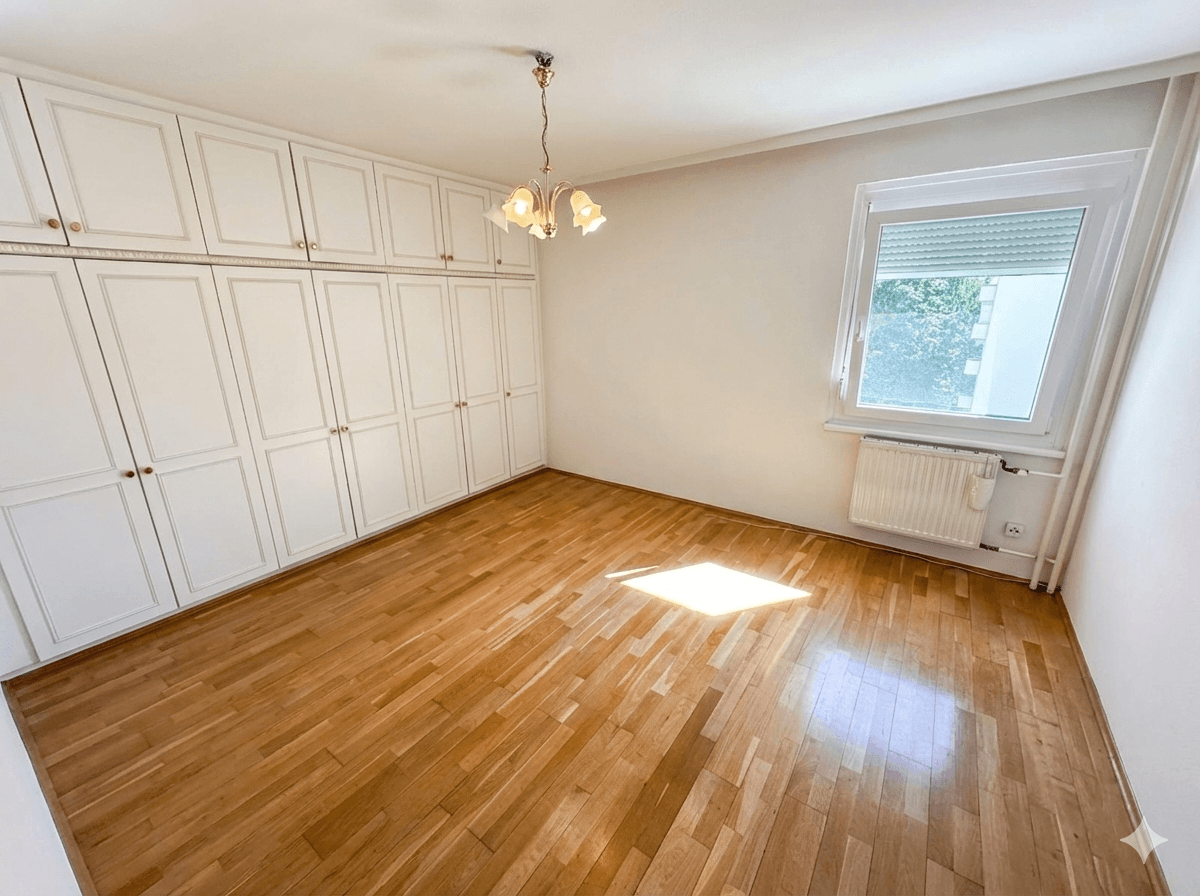 Prenájom bytu 3-izbový 75 m², Lazarettgasse 34, Graz, Štajersko Prenájom bytu 3-izbový 75 m², Lazarettgasse 34, Graz, Štajersko