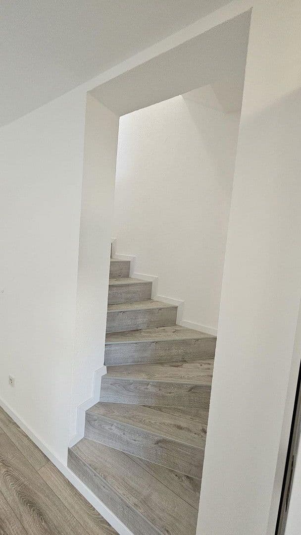 Predaj domu 116 m², pozemek 163 m², Feuerbergstraße 15, Birkenheide, Porýnie-Falcko Predaj domu 116 m², pozemek 163 m², Feuerbergstraße 15, Birkenheide, Porýnie-Falcko