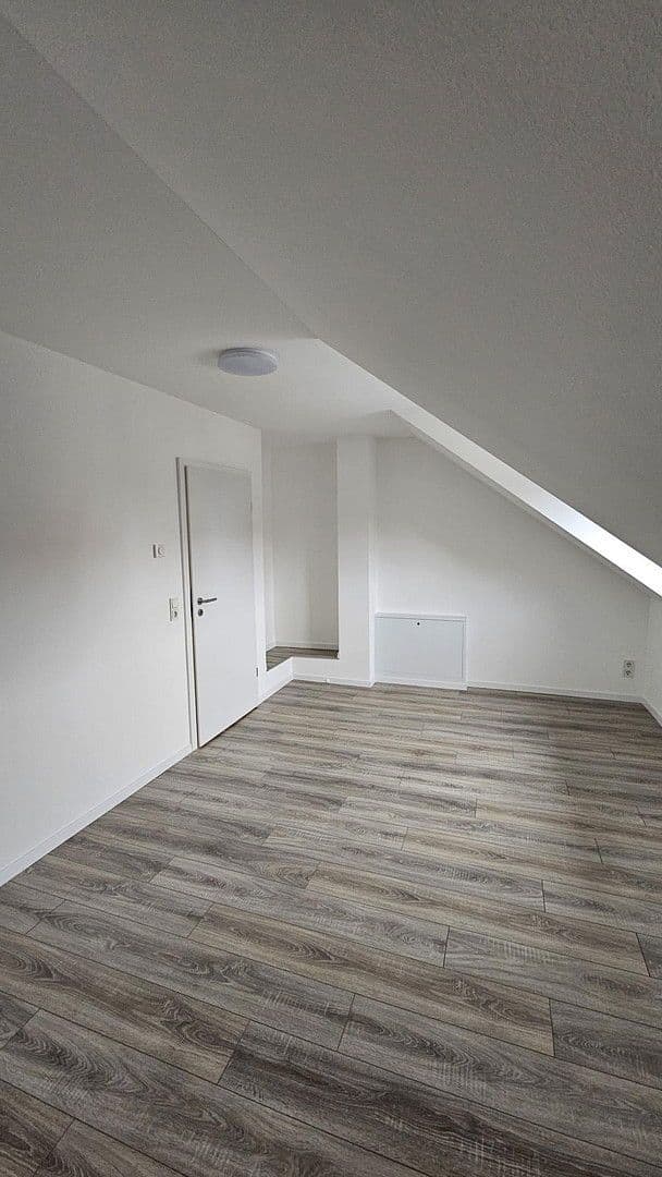 Predaj domu 116 m², pozemek 163 m², Feuerbergstraße 15, Birkenheide, Porýnie-Falcko Predaj domu 116 m², pozemek 163 m², Feuerbergstraße 15, Birkenheide, Porýnie-Falcko