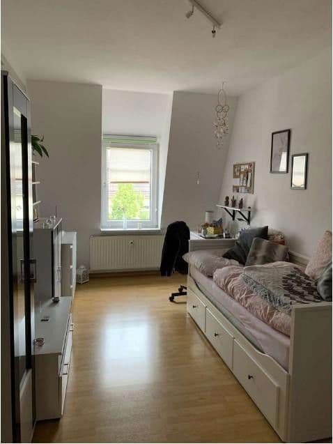 Prenájom bytu 4-izbový 91 m², Leipziger Strasse 60, Leipzig, Sasko Prenájom bytu 4-izbový 91 m², Leipziger Strasse 60, Leipzig, Sasko