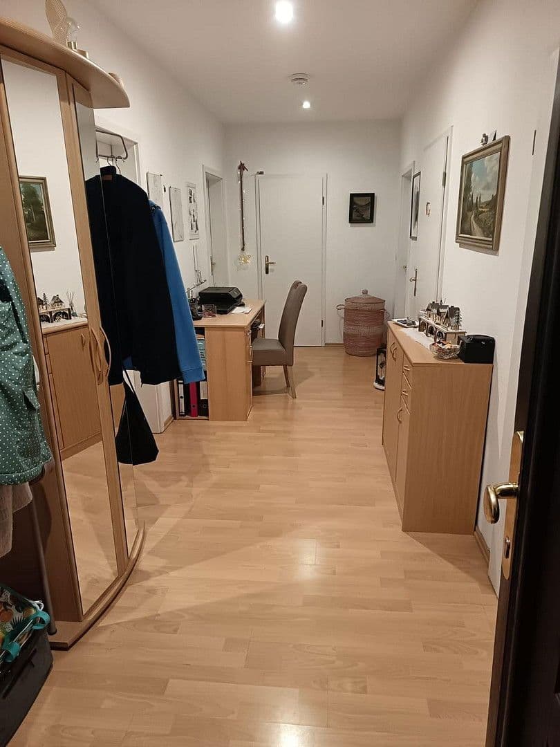 Prenájom bytu 4-izbový 91 m², Leipziger Strasse 60, Leipzig, Sasko Prenájom bytu 4-izbový 91 m², Leipziger Strasse 60, Leipzig, Sasko