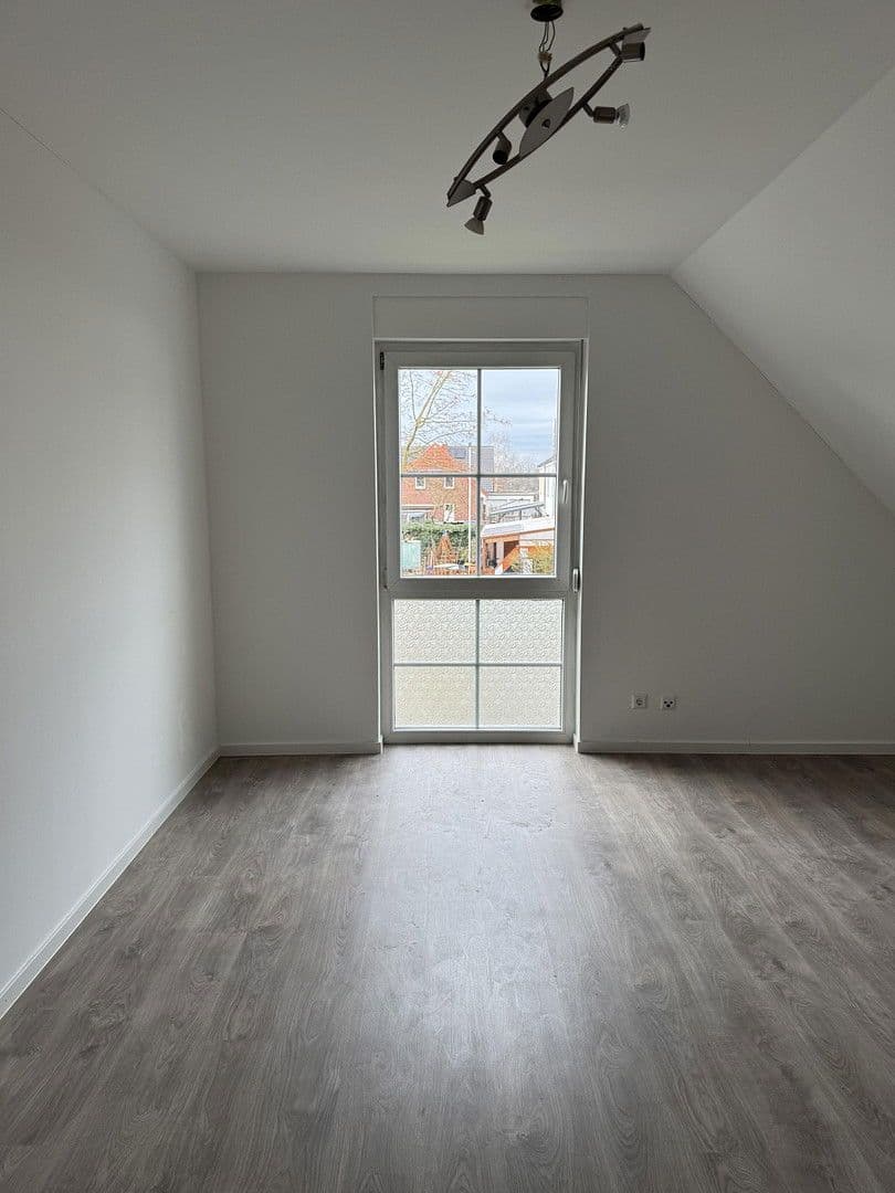 Predaj domu 160 m², pozemek 475 m², Am Kuhlager 14, Neustadt am Rübenberge, Dolné Sasko Predaj domu 160 m², pozemek 475 m², Am Kuhlager 14, Neustadt am Rübenberge, Dolné Sasko