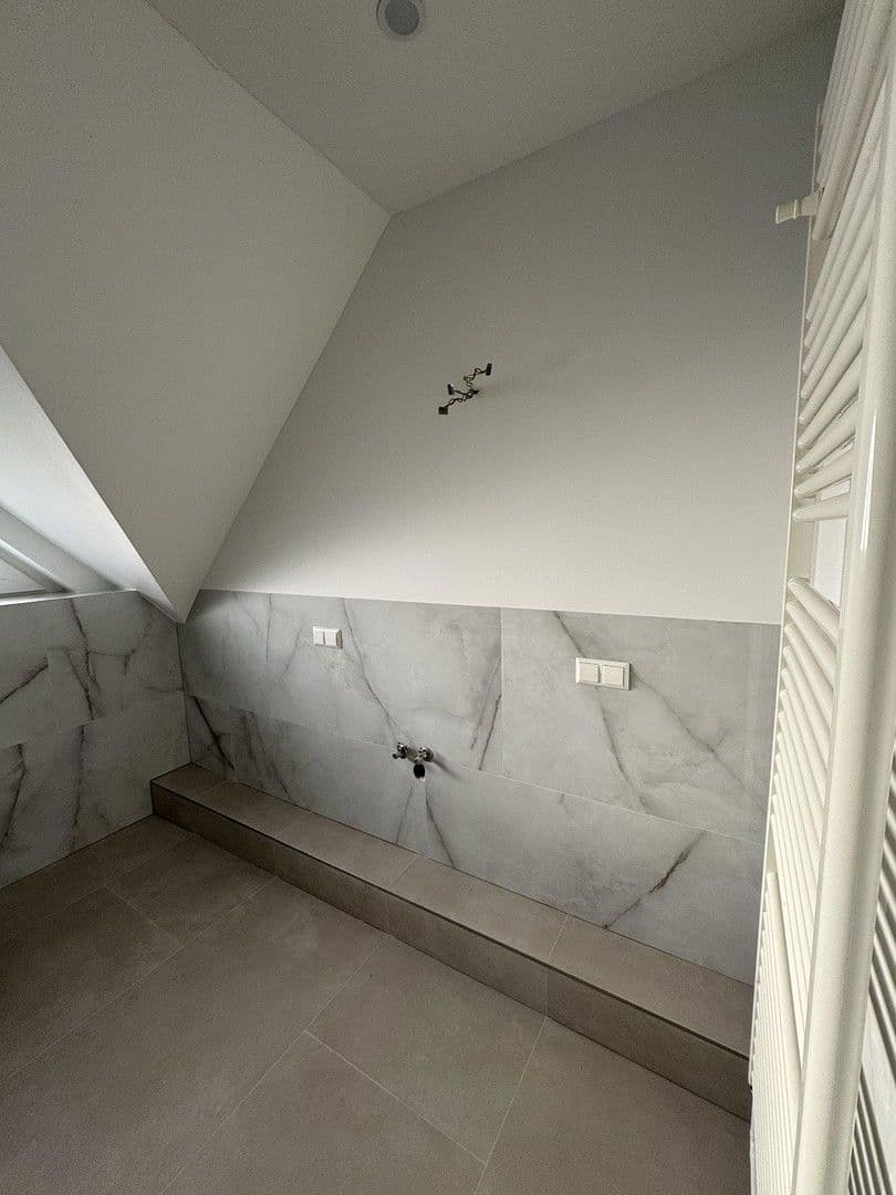 Predaj domu 160 m², pozemek 475 m², Am Kuhlager 14, Neustadt am Rübenberge, Dolné Sasko Predaj domu 160 m², pozemek 475 m², Am Kuhlager 14, Neustadt am Rübenberge, Dolné Sasko