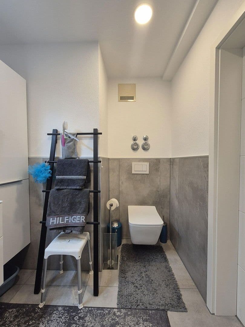 Predaj bytu 2-izbový 80 m², Pforzheim, Bádensko-Wurttembersko Predaj bytu 2-izbový 80 m², Pforzheim, Bádensko-Wurttembersko